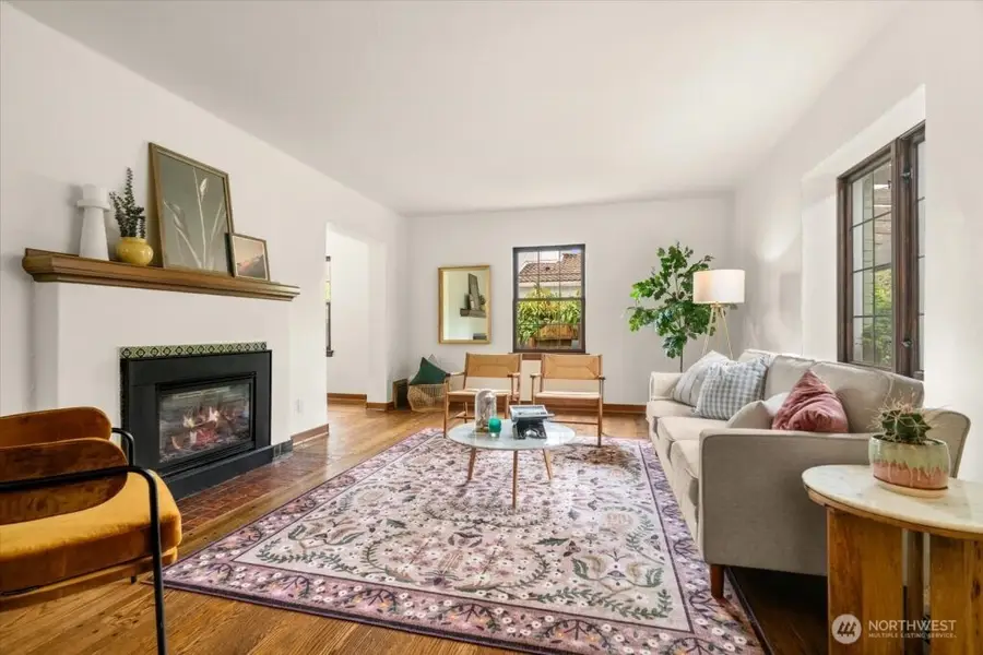 2459 24th Avenue E, Seattle, WA 98112 - #3