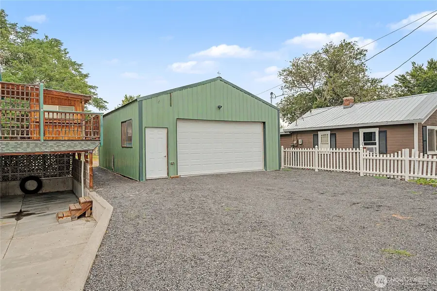 122 SE 3rd Avenue, Soap Lake, WA 98851 - #2