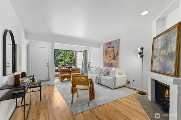 8845 166th Avenue Ne #B104, Redmond, WA 98052