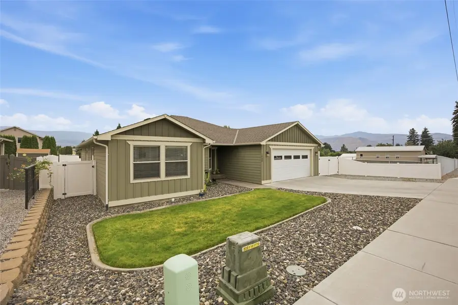 1720 Soden Street Se, East Wenatchee, WA 98802 - #3