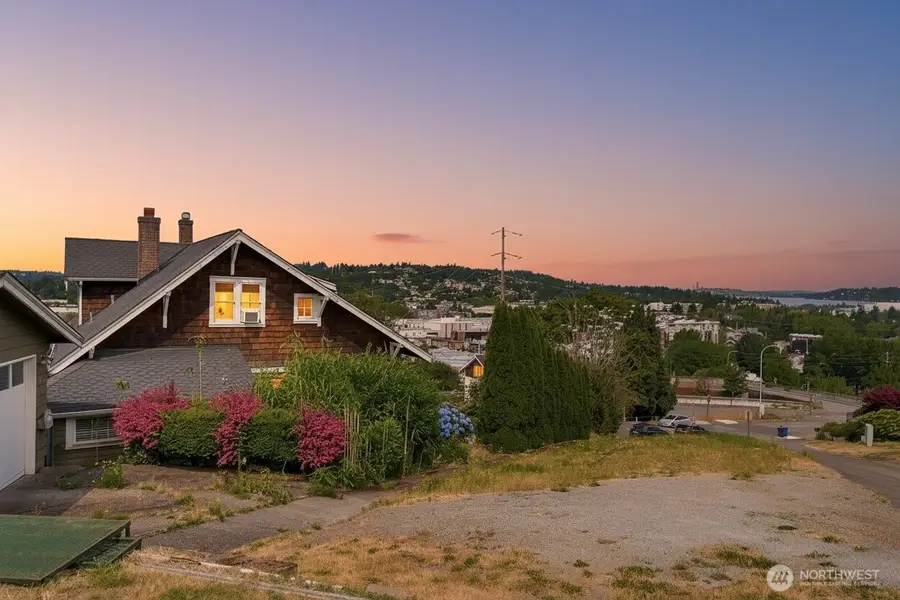 400 Cedar Avenue S, Renton, WA 98057 - #2
