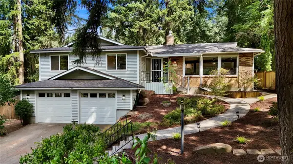 3730 NE 194th Street, Lake Forest Park, WA 98155