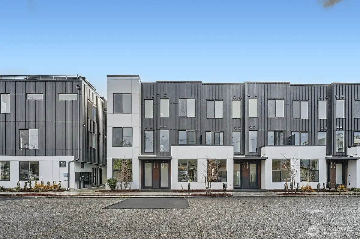 6608 Carleton Avenue S #A, Seattle, WA 98108 - #1
