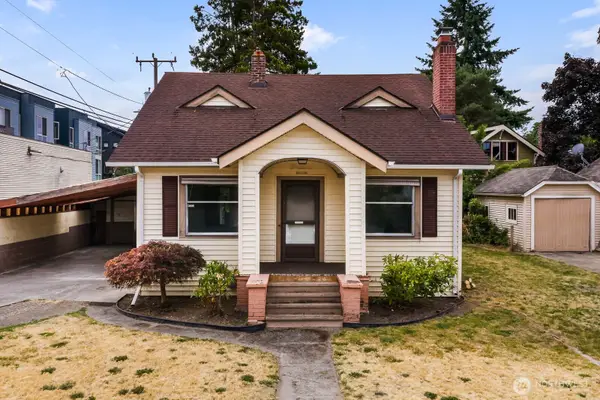4317 SW Charlestown Street, Seattle, WA 98116