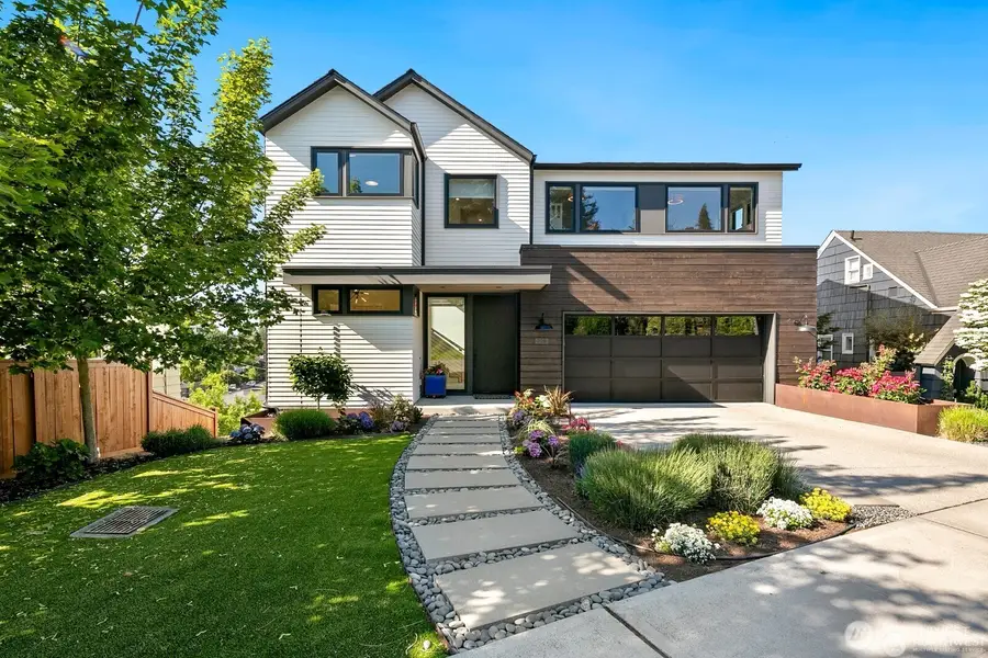 728 W Etruria Street, Seattle, WA 98119 - #3