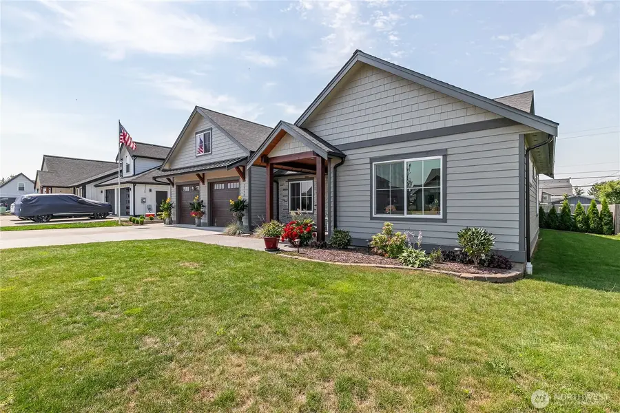 2240 Berryman Loop, Lynden, WA 98264 - #2