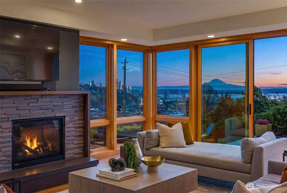 2506 W Halladay Street, Seattle, WA 98199 - #1