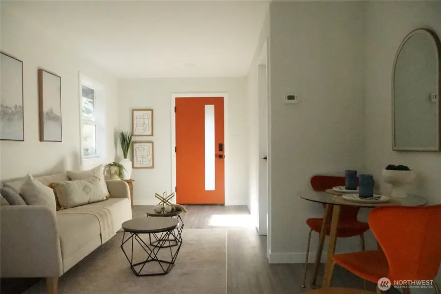 323 SW 108th Street, Seattle, WA 98146 - #3