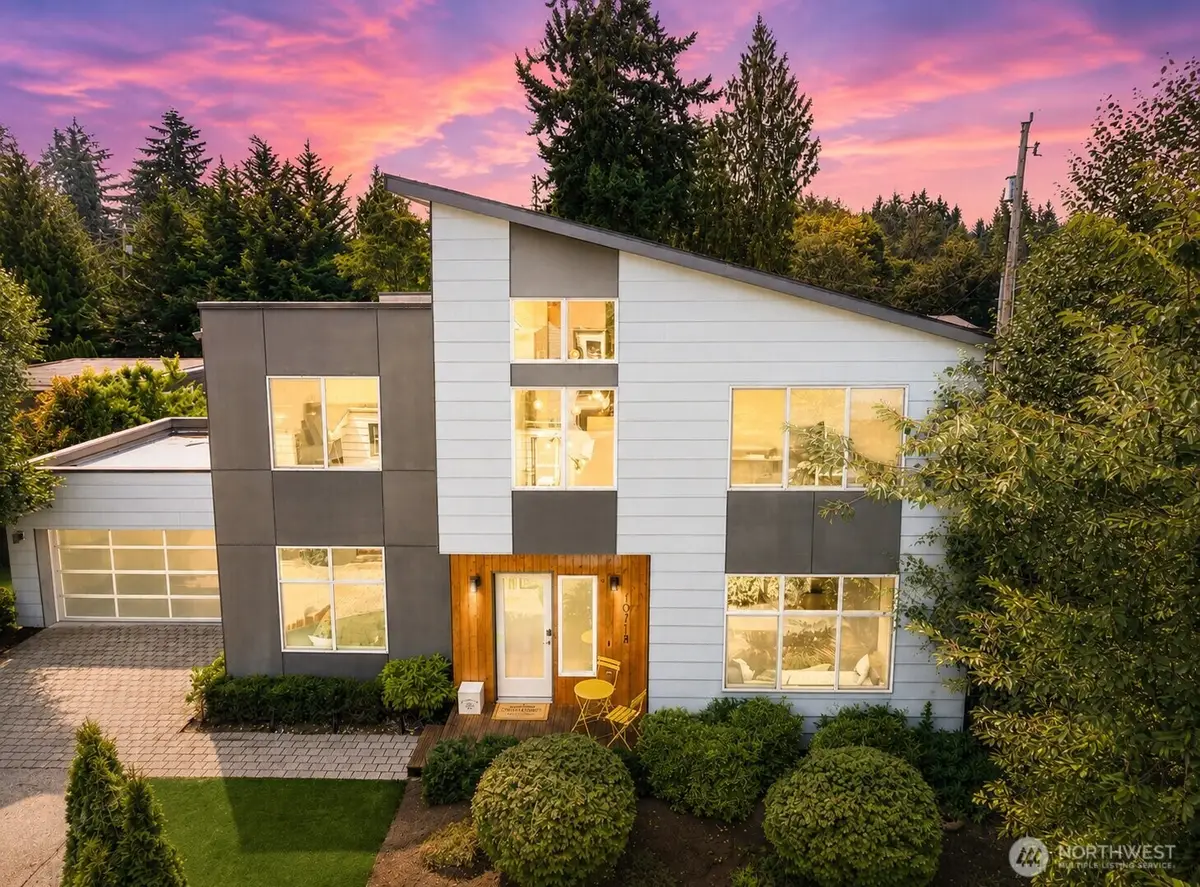 10718 15th Avenue Ne, Seattle, WA 98125 - #1