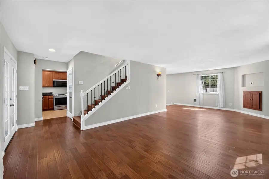 6704 23rd Avenue Sw, Seattle, WA 98106 - #2