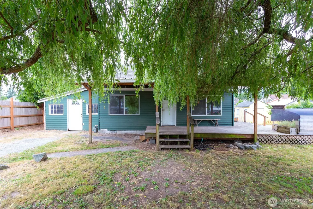 806 Pacific Street, Sedro Woolley, WA 98284 - #1