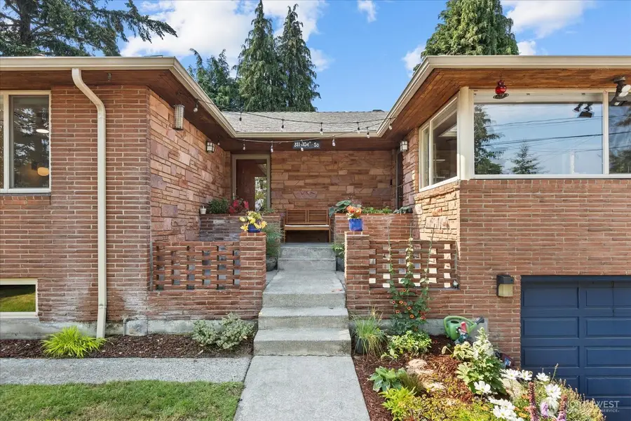 311 S 104th Street, Seattle, WA 98168 - #2