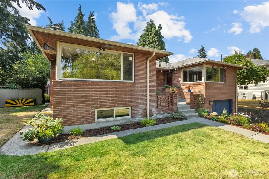 311 S 104th Street, Seattle, WA 98168 - #3