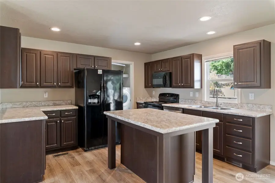 5219 5th Street, Bremerton, WA 98312 - #2