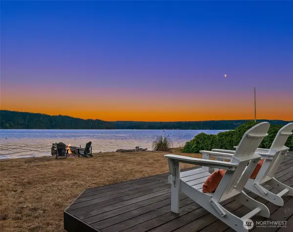 100 N Carroll Point Road, Lilliwaup, WA 98555