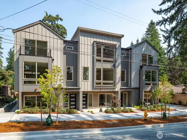 18032 Sunnyside Avenue N, Shoreline, WA 98133