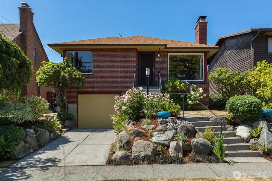 7551 33rd Avenue Nw, Seattle, WA 98117 - #3