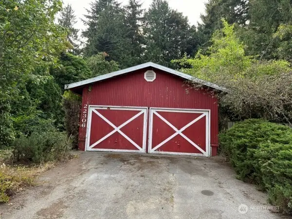 22306 39th Avenue W, Mountlake Terrace, WA 98043