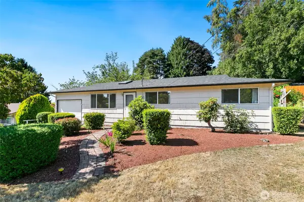 2434 SW 328th Street, Federal Way, WA 98023