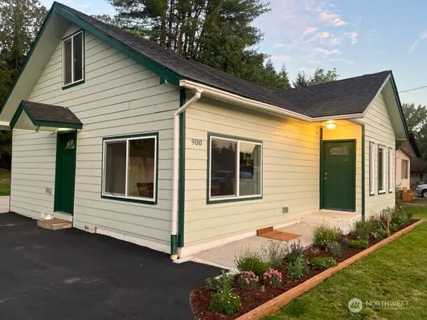 900 SE 1st Street, Winlock, WA 98596