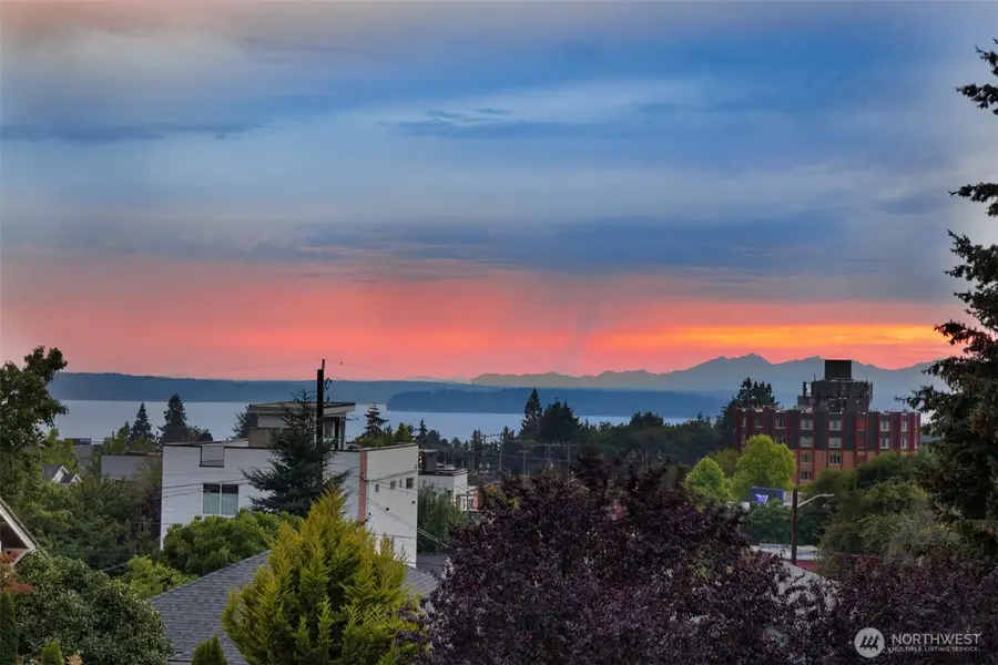 6340 40th Avenue Sw, Seattle, WA 98136 - #2