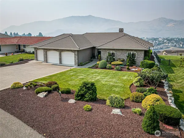 132 Bogey Boulevard, Chelan, WA 98816