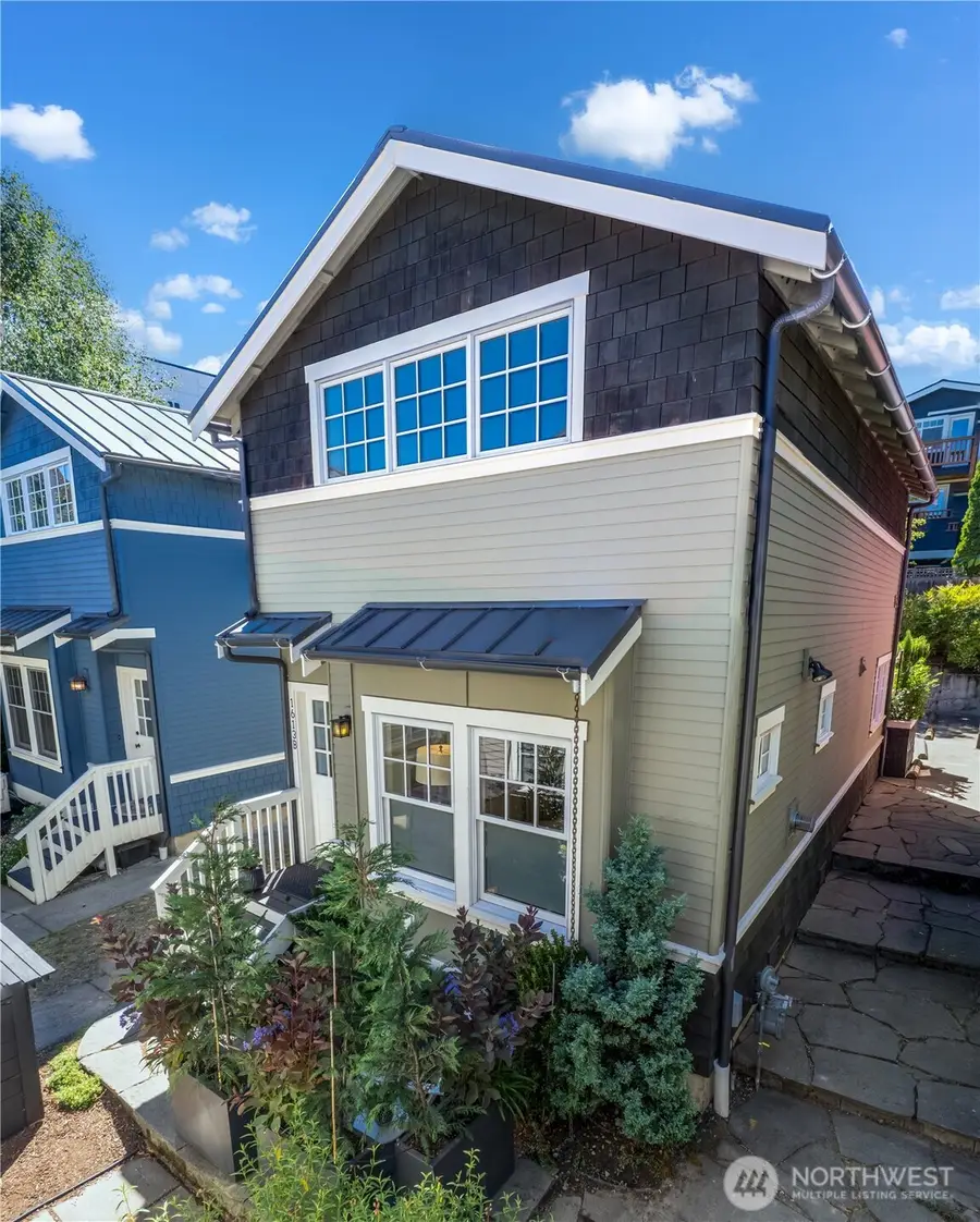 1613 21st Avenue #B, Seattle, WA 98122 - #2
