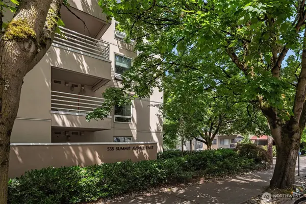 535 Summit Avenue E #403, Seattle, WA 98102