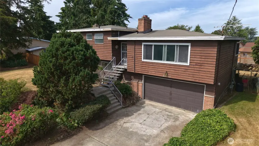 23031 19th Avenue S, Des Moines, WA 98198 - #2