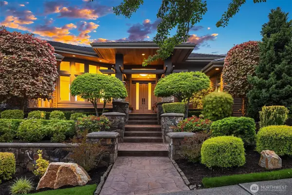 3052 NE Harrison Street, Issaquah, WA 98029