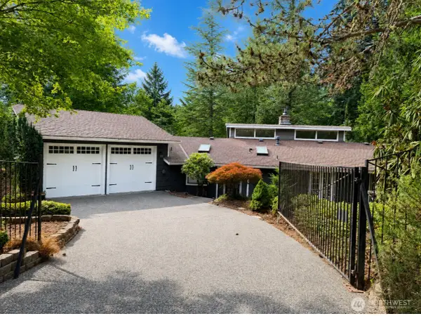 15222 SE 48th Drive, Bellevue, WA 98006