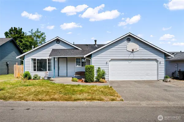 27247 Manor Place Nw, Stanwood, WA 98292