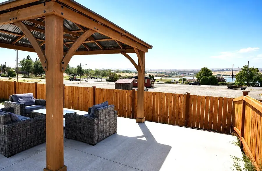 419 4th Avenue Ne, Soap Lake, WA 98851 - #2