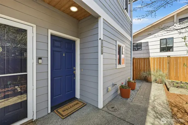 8847 9th Avenue Sw #A, Seattle, WA 98106