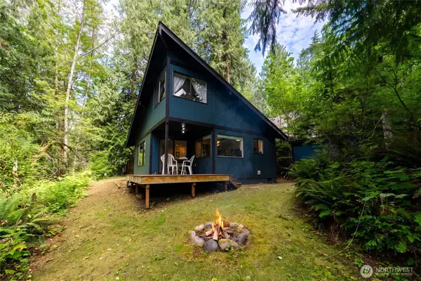 19059 Glacier Rim Drive, Glacier, WA 98244