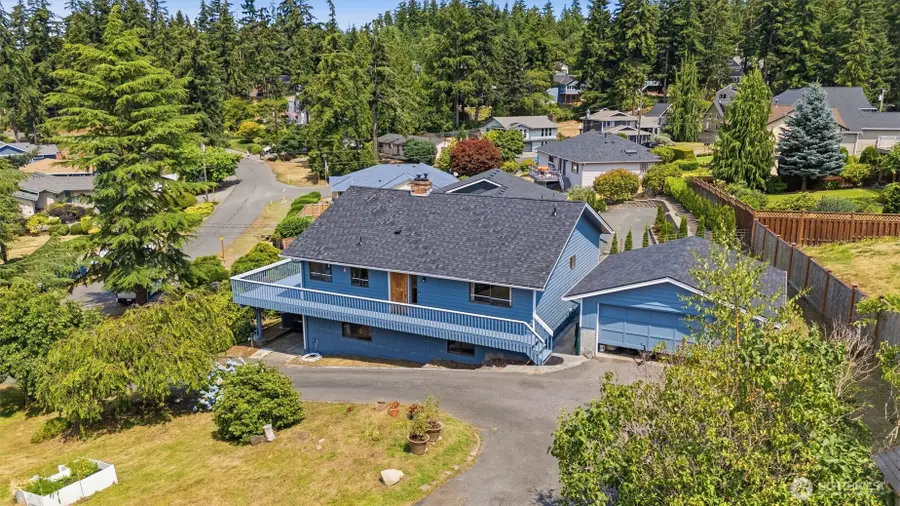 352 Lochwood Drive, Camano Island, WA 98282 - #2
