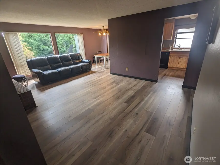 22718 SE 321st Place, Kent, WA 98042 - #3