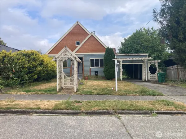 6906 55th Avenue S, Seattle, WA 98118