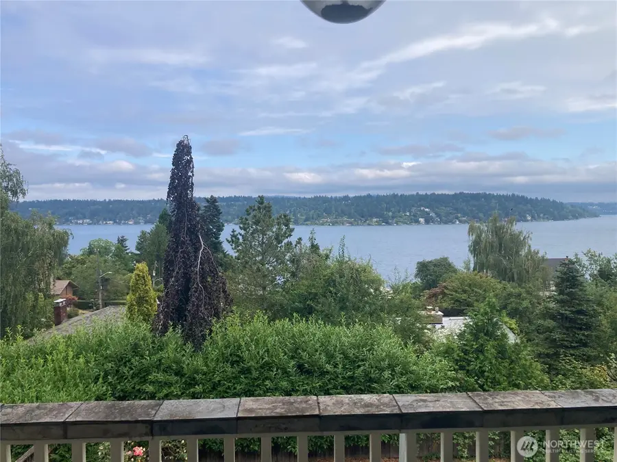 6906 55th Avenue S, Seattle, WA 98118 - #2