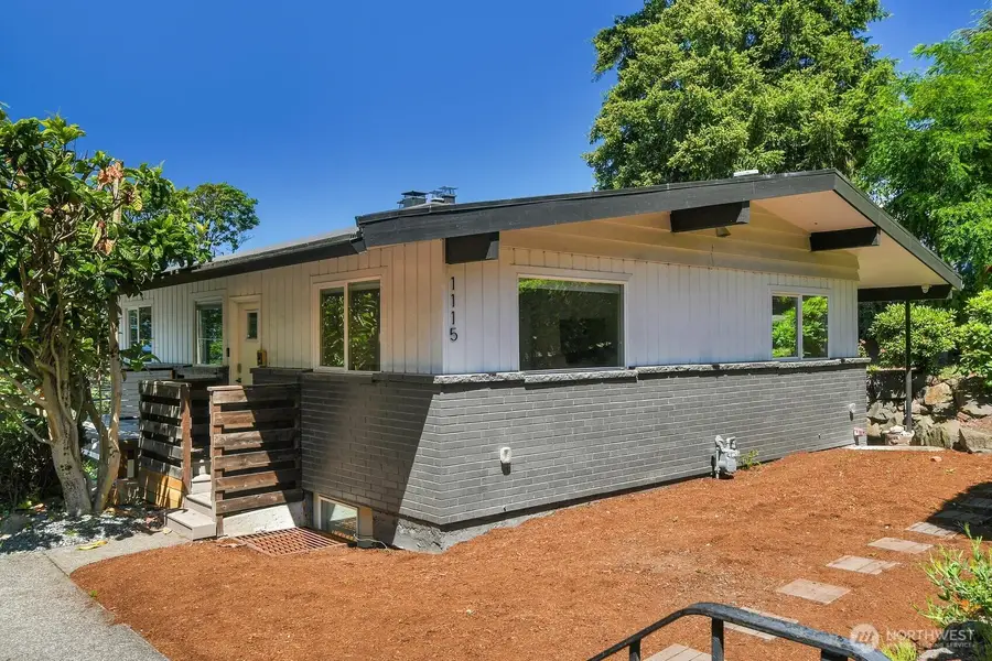 1115 8th Avenue W, Seattle, WA 98119 - #2