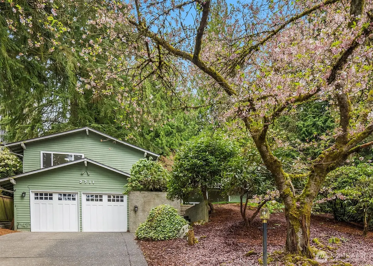 2711 101st Place Ne, Bellevue, WA 98004 - #1