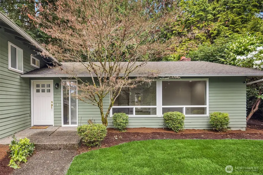 2711 101st Place Ne, Bellevue, WA 98004 - #2