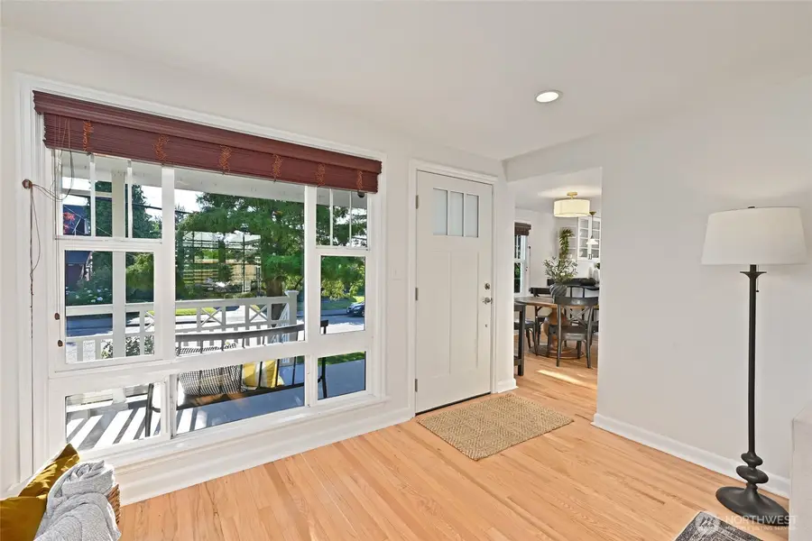 4024 55th Avenue Sw, Seattle, WA 98116 - #3
