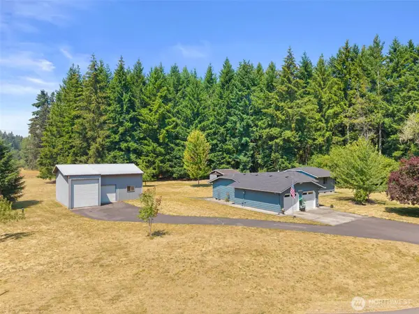 8925 Walter Court Sw, Olympia, WA 98512
