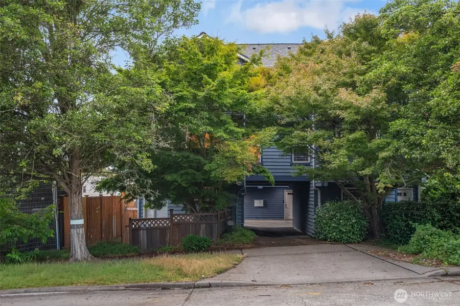 3619 Dayton Avenue N, Seattle, WA 98103 - #2
