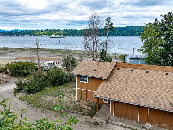 4617 Beach Drive E, Port Orchard, WA 98366