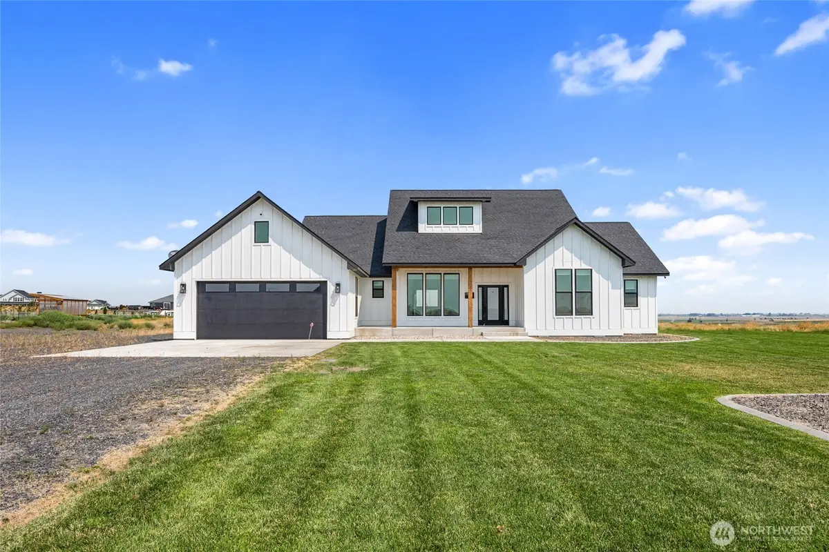 215 SE Baseline .5 Rd, Moses Lake, WA 98837 - #1
