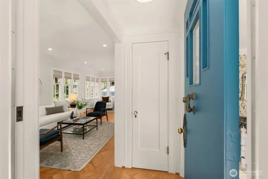 2416 2nd Avenue N, Seattle, WA 98109 - #3