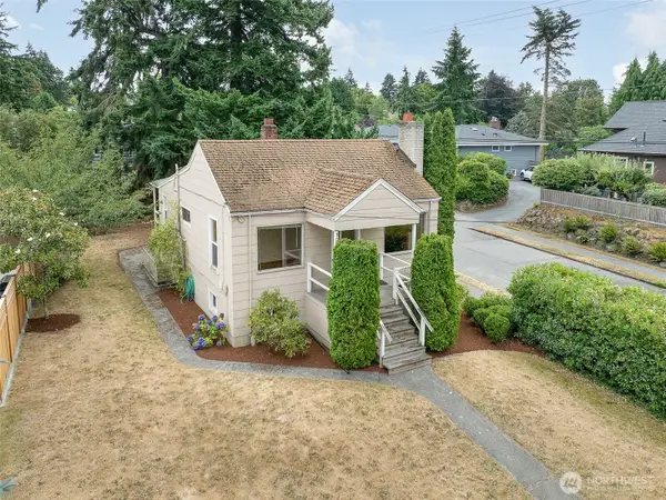 9002 2nd Avenue Ne, Seattle, WA 98115
