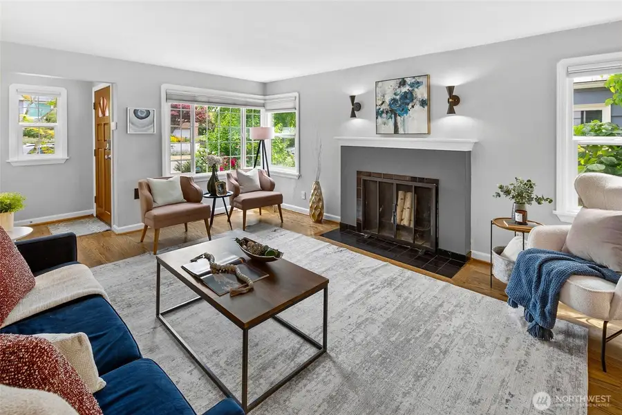 8353 20th Avenue Nw, Seattle, WA 98117 - #3